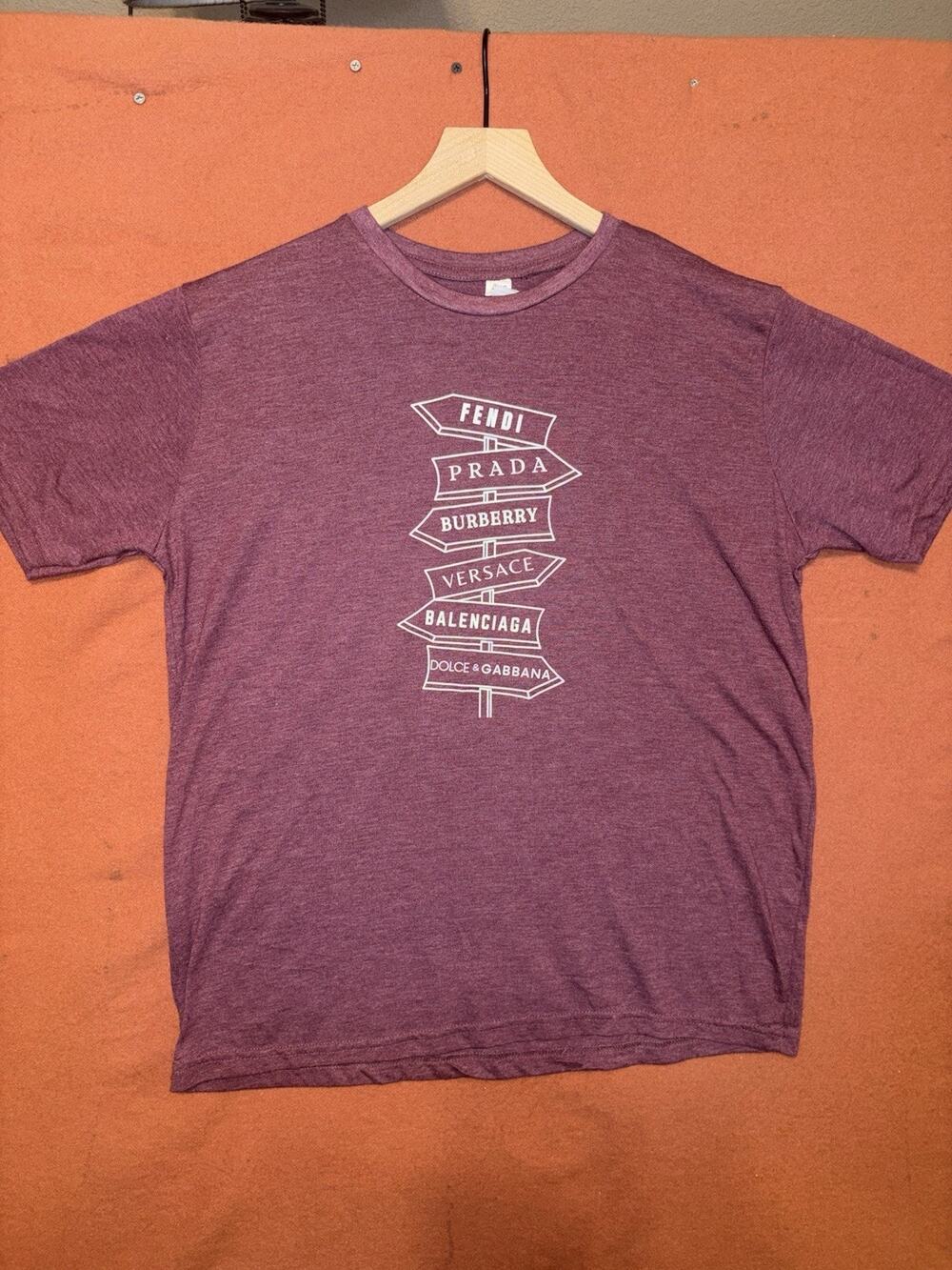 Laviva Sports Maroon Luxury Brand Street Sign T Shirt Size XL